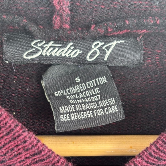 Burgundy Knit Hoodie Sweater - Picture 4 of 6